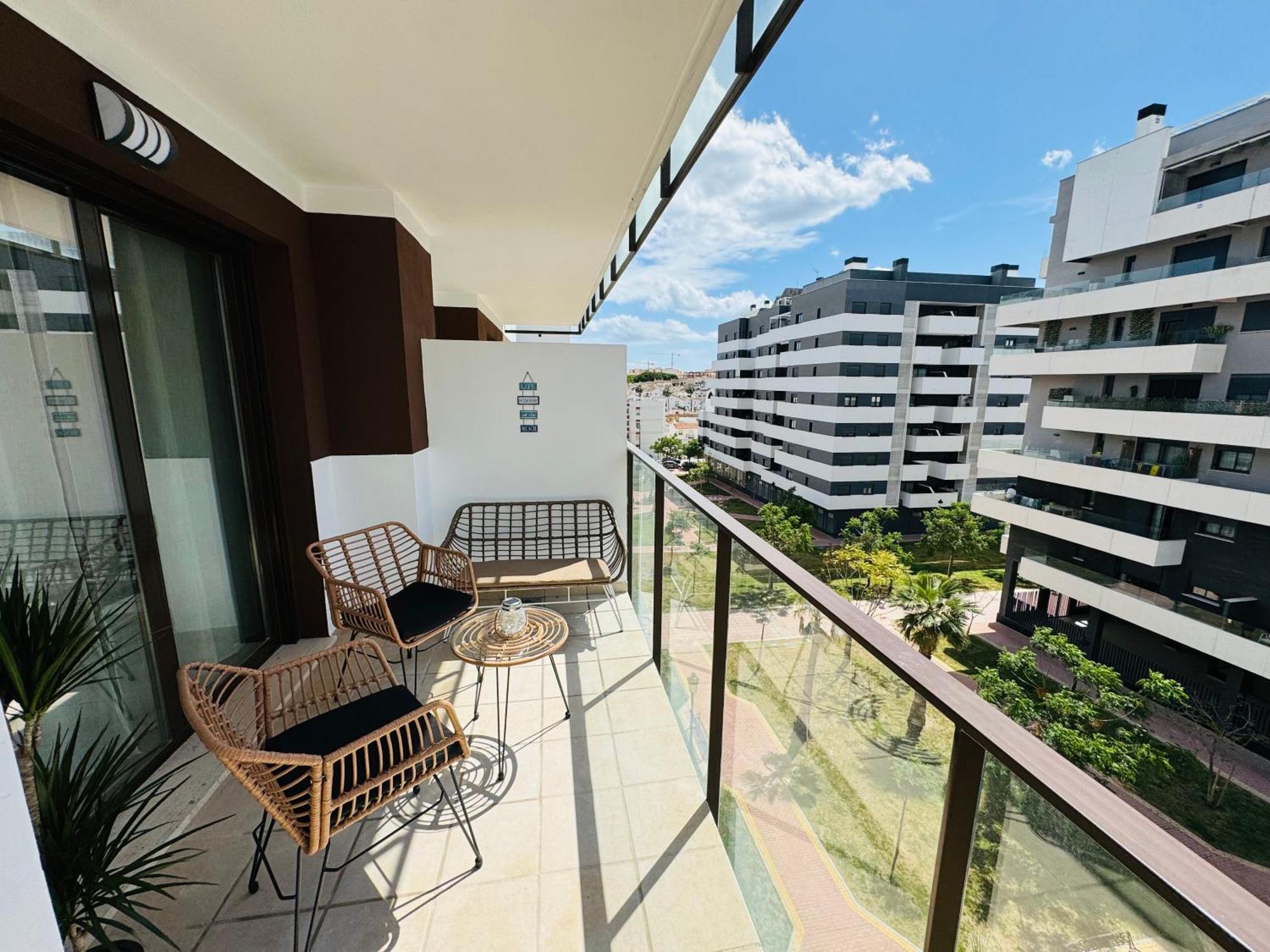 Parking Privado! Sol Y Mar Tu Hogar En La Costa Apartment Estepona Exterior foto